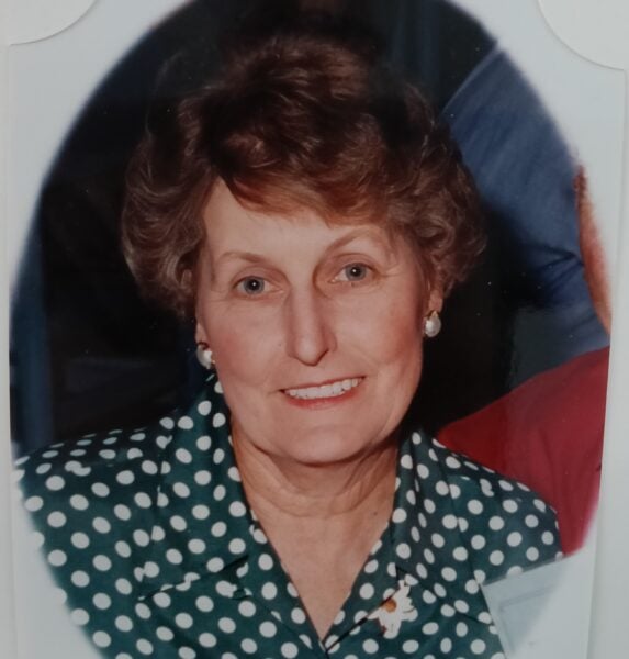 Helen Norma Idiens née MacFarlane