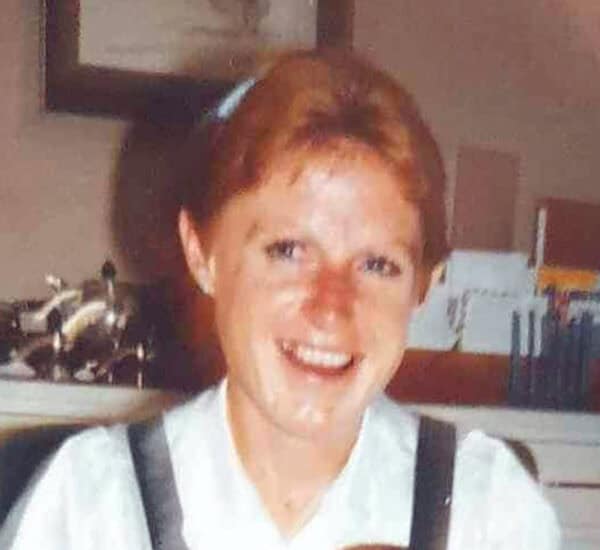 Belinda "Be" Susan  Merrall (née Martin)