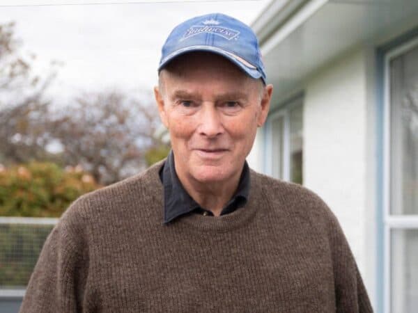Peter (Pete) Thomas